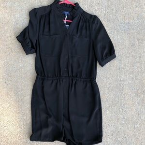 Kaari Blue black button up romper 🤍🏷